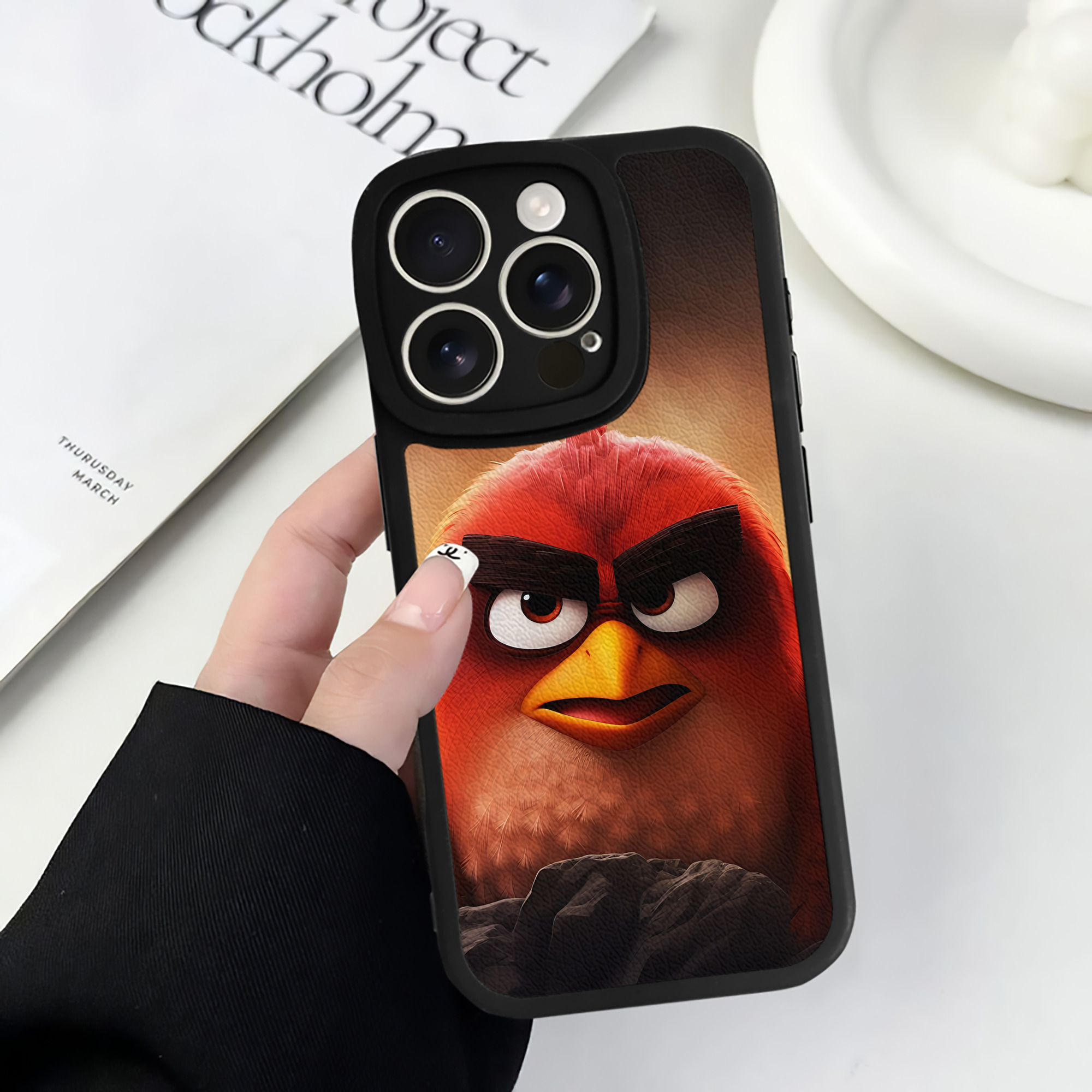 （画像用） Angry Birds アングリーバード 【iPhone 16シリーズ対応】シリコンスマホケース（レザー調） 材質：シリコン